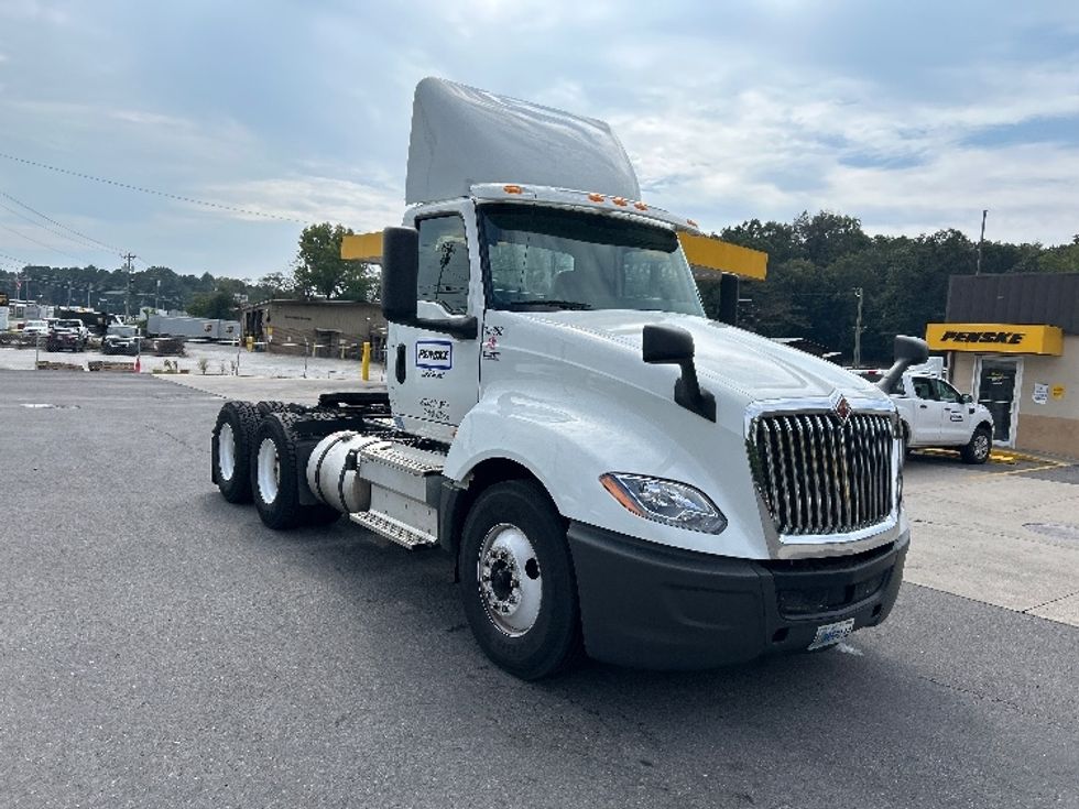 Day Cab Tractor-Heavy Duty Tractors-International-2018-LT625-Duluth-GA-340,436\n\t\tmiles-$ 24,500 - Image 1