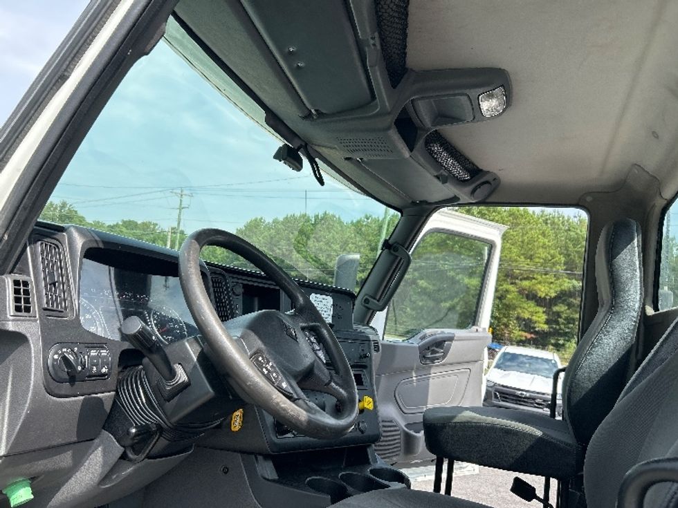 Day Cab Tractor-Heavy Duty Tractors-International-2018-LT625-Duluth-GA-340,436\n\t\tmiles-$ 24,500 - Image 10
