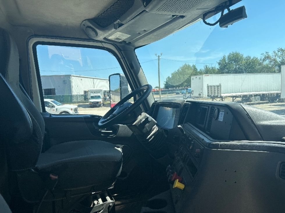 Day Cab Tractor-Heavy Duty Tractors-International-2018-LT625-Earth City-MO-521,579\n\t\tmiles-$ 22,500 - Image 14