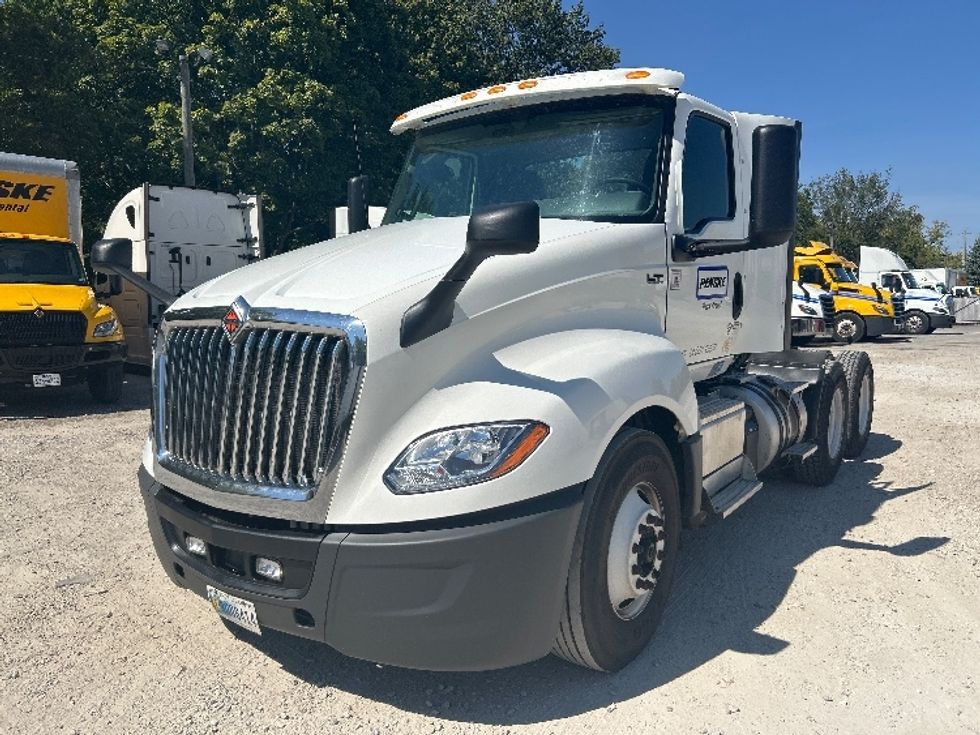 Day Cab Tractor-Heavy Duty Tractors-International-2018-LT625-Earth City-MO-521,579\n\t\tmiles-$ 22,500 - Image 3