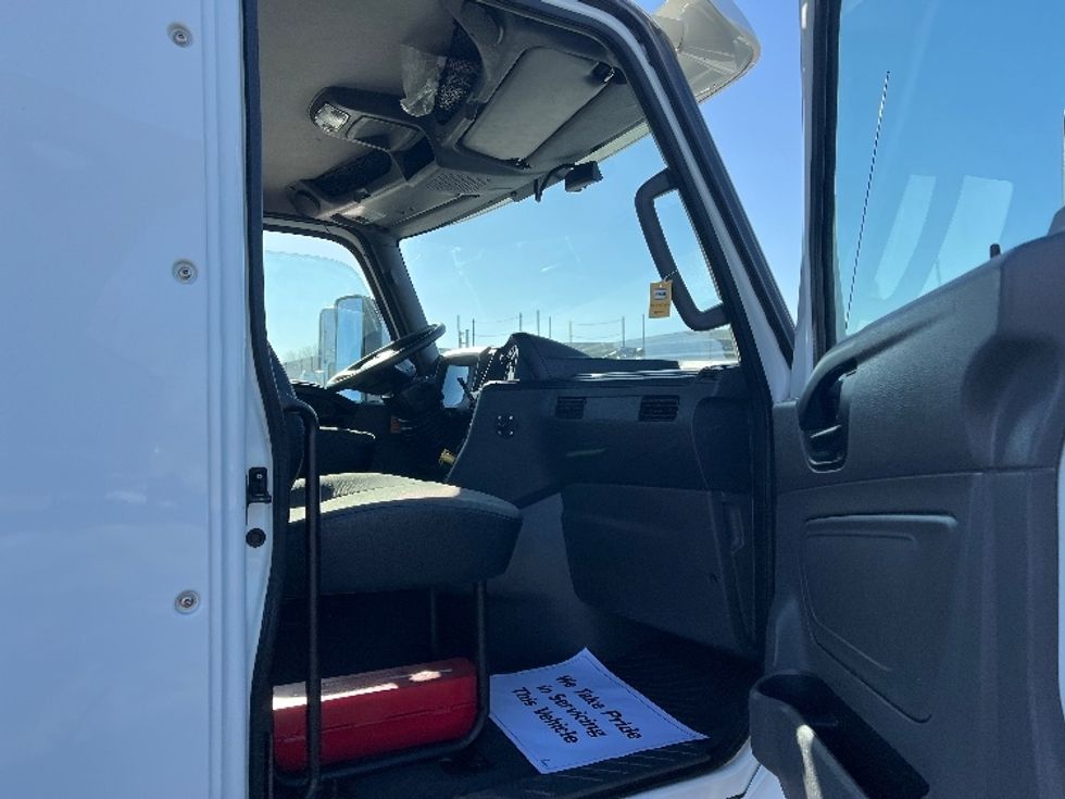 Day Cab Tractor-Heavy Duty Tractors-International-2018-LT625-East Chicago-IN-234,522\n\t\tmiles-$ 33,250 - Image 12