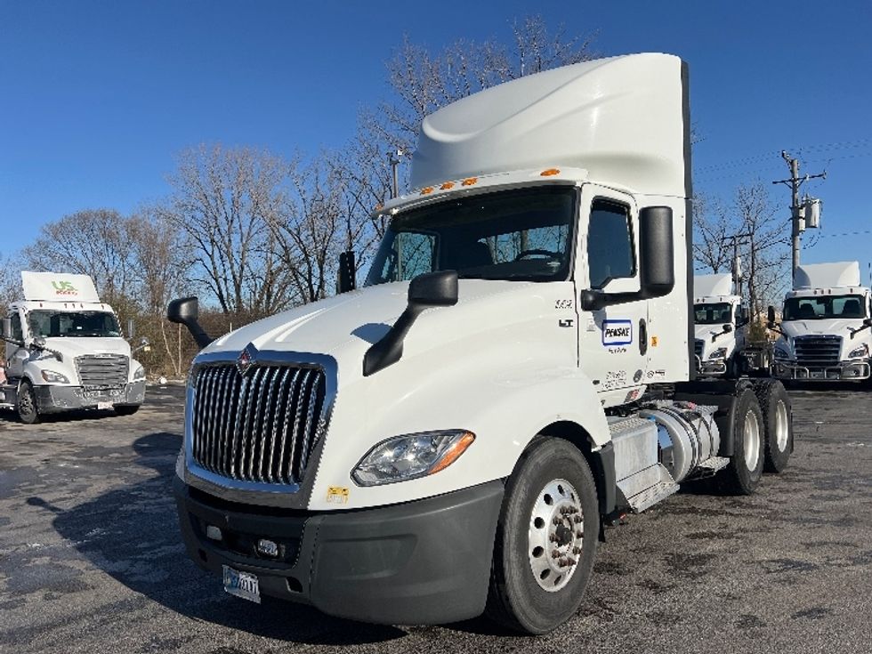Day Cab Tractor-Heavy Duty Tractors-International-2018-LT625-East Chicago-IN-234,522\n\t\tmiles-$ 33,250 - Image 3