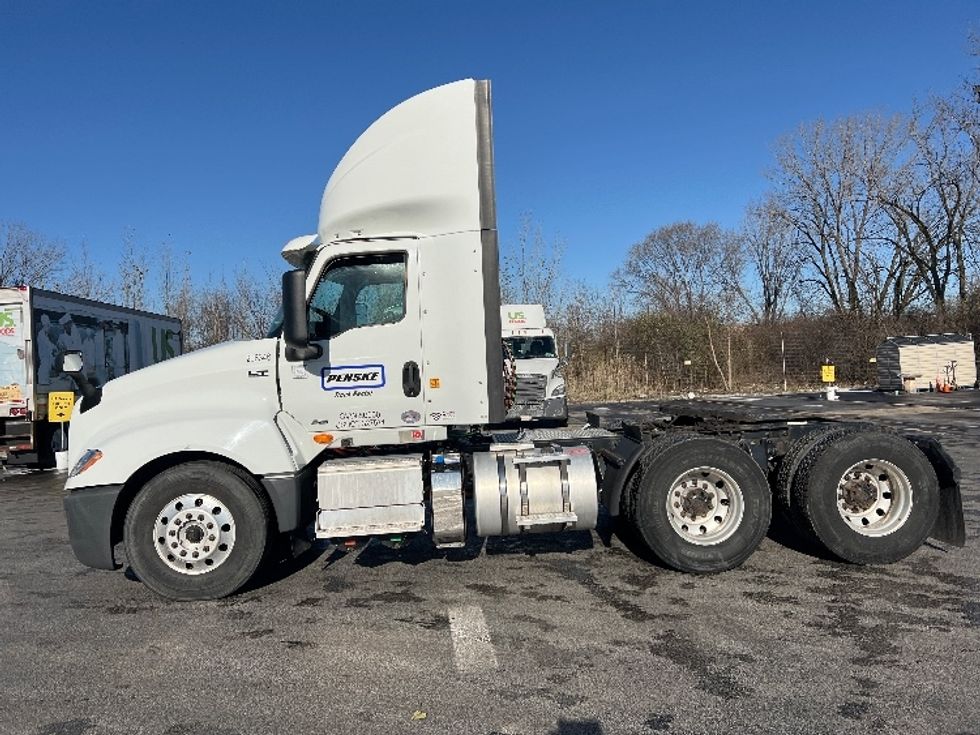 Day Cab Tractor-Heavy Duty Tractors-International-2018-LT625-East Chicago-IN-234,522\n\t\tmiles-$ 33,250 - Image 4