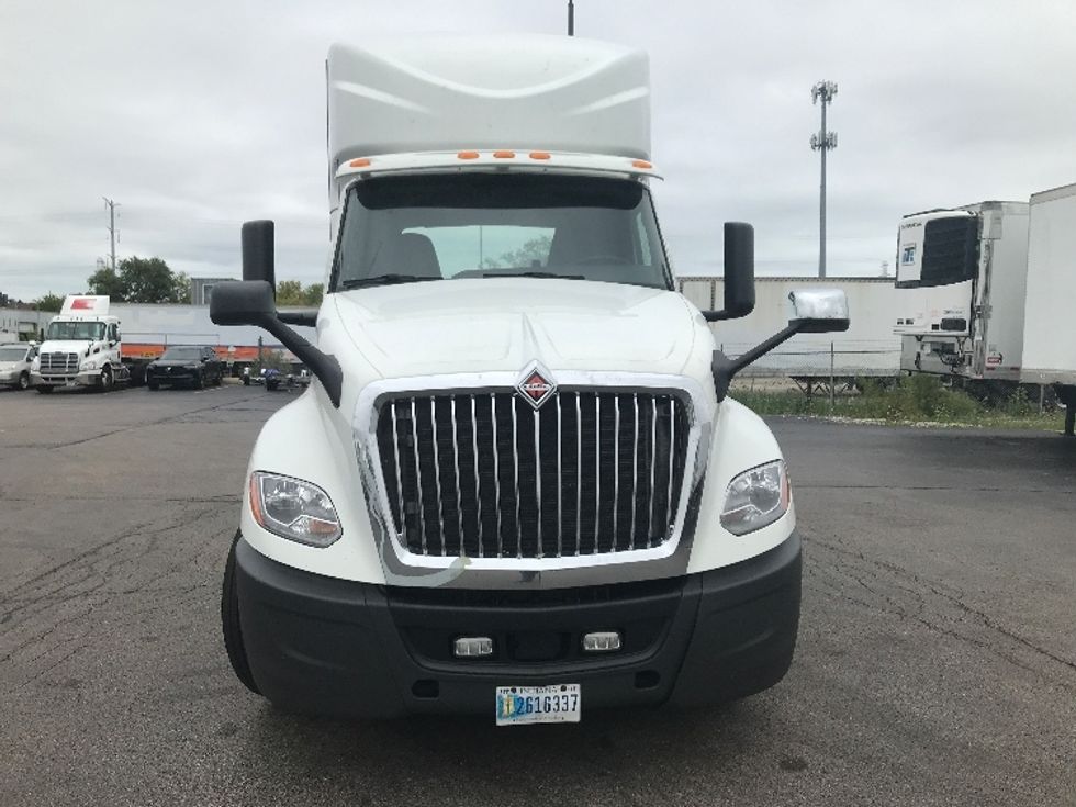Day Cab Tractor-Heavy Duty Tractors-International-2018-LT625-East Chicago-IN-301,210\n\t\tmiles-$ 30,250 - Image 2