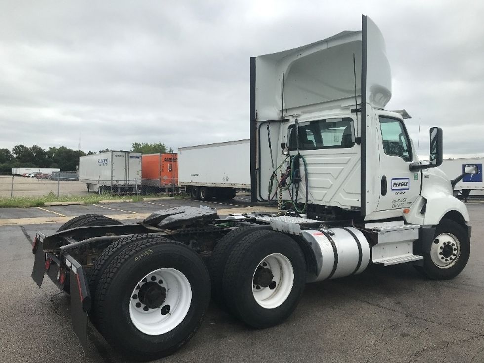 Day Cab Tractor-Heavy Duty Tractors-International-2018-LT625-East Chicago-IN-301,210\n\t\tmiles-$ 30,250 - Image 6