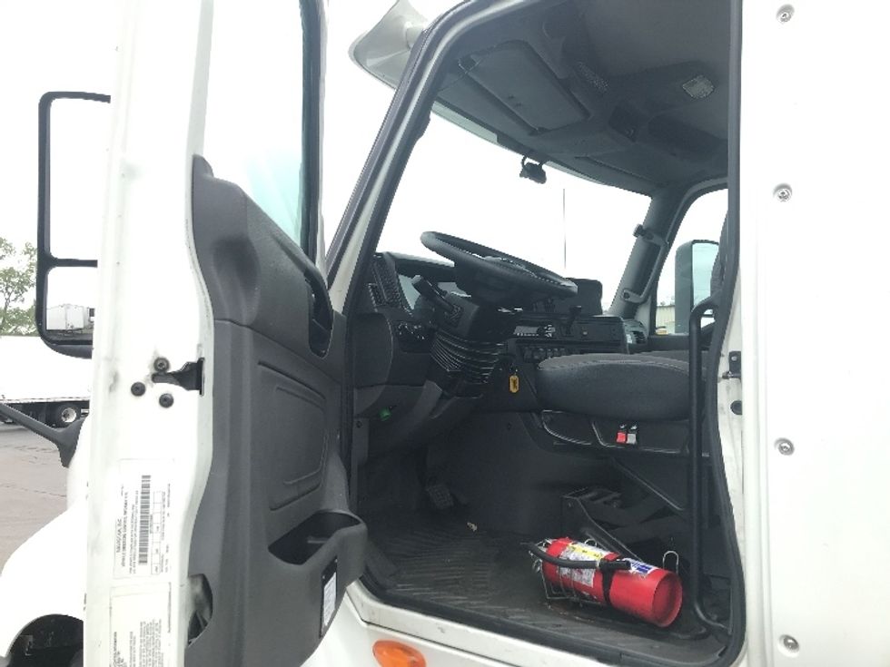 Day Cab Tractor-Heavy Duty Tractors-International-2018-LT625-East Chicago-IN-301,210\n\t\tmiles-$ 30,250 - Image 8