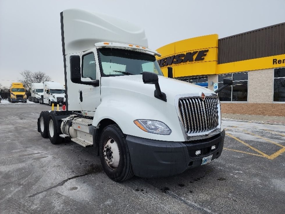 Day Cab Tractor-Heavy Duty Tractors-International-2018-LT625-East Chicago-IN-370,978\n\t\tmiles-$ 24,000 - Image 1