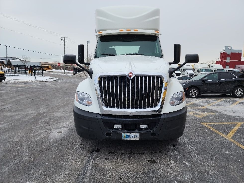 Day Cab Tractor-Heavy Duty Tractors-International-2018-LT625-East Chicago-IN-370,978\n\t\tmiles-$ 24,000 - Image 2