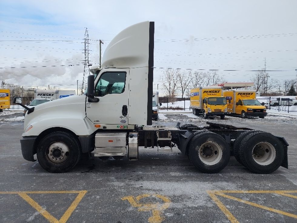 Day Cab Tractor-Heavy Duty Tractors-International-2018-LT625-East Chicago-IN-370,978\n\t\tmiles-$ 24,000 - Image 4