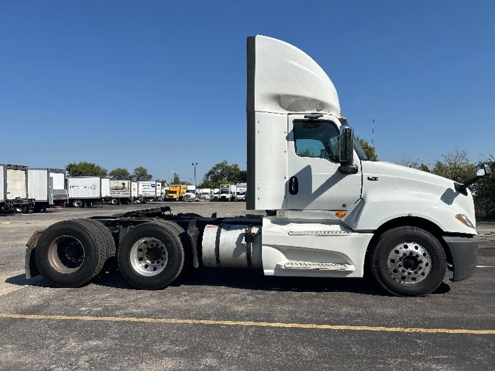 Day Cab Tractor-Heavy Duty Tractors-International-2018-LT625-East Chicago-IN-436,196\n\t\tmiles-$ 30,000 - Image 8
