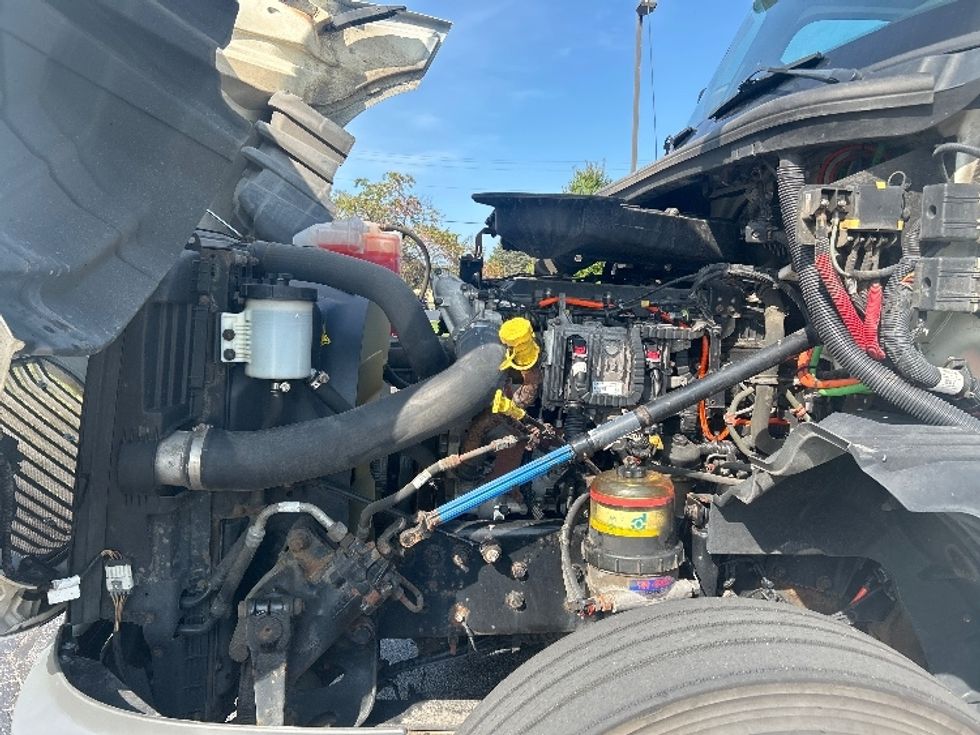 Day Cab Tractor-Heavy Duty Tractors-International-2018-LT625-Elkhart-IN-344,446\n\t\tmiles-$ 25,250 - Image 16