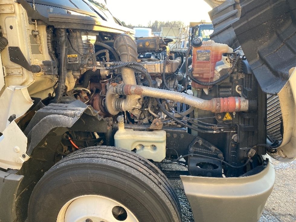 Day Cab Tractor-Heavy Duty Tractors-International-2018-LT625-Fitchburg-MA-328,501\n\t\tmiles-$ 24,000 - Image 15