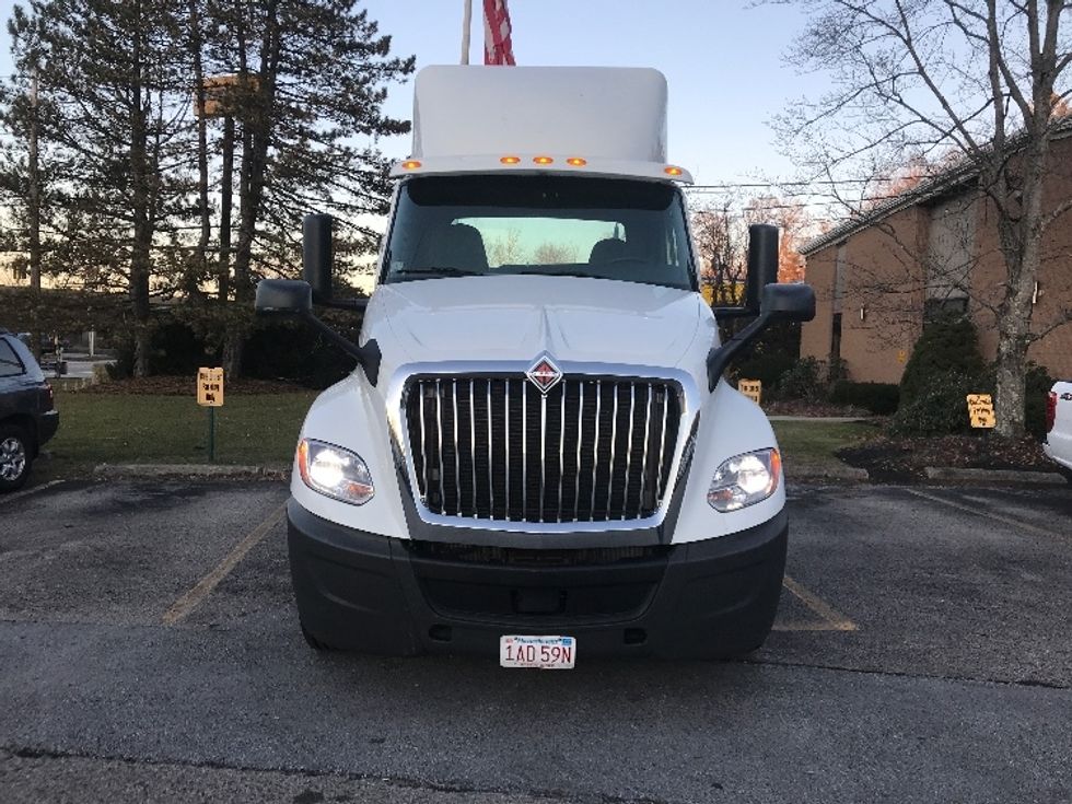 Day Cab Tractor-Heavy Duty Tractors-International-2018-LT625-Fitchburg-MA-328,501\n\t\tmiles-$ 24,000 - Image 2