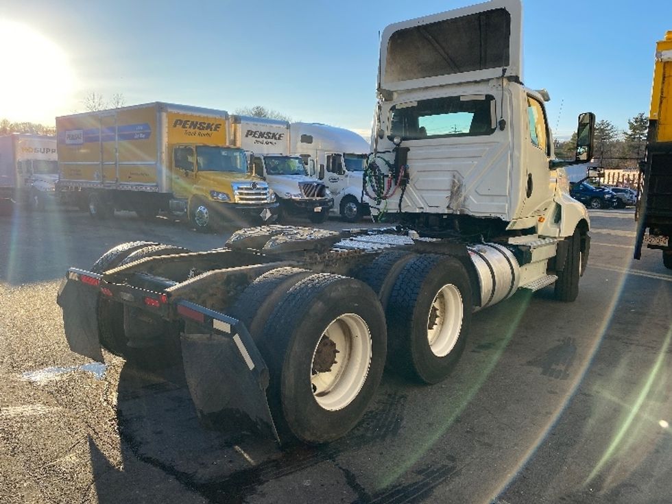 Day Cab Tractor-Heavy Duty Tractors-International-2018-LT625-Fitchburg-MA-328,501\n\t\tmiles-$ 24,000 - Image 7
