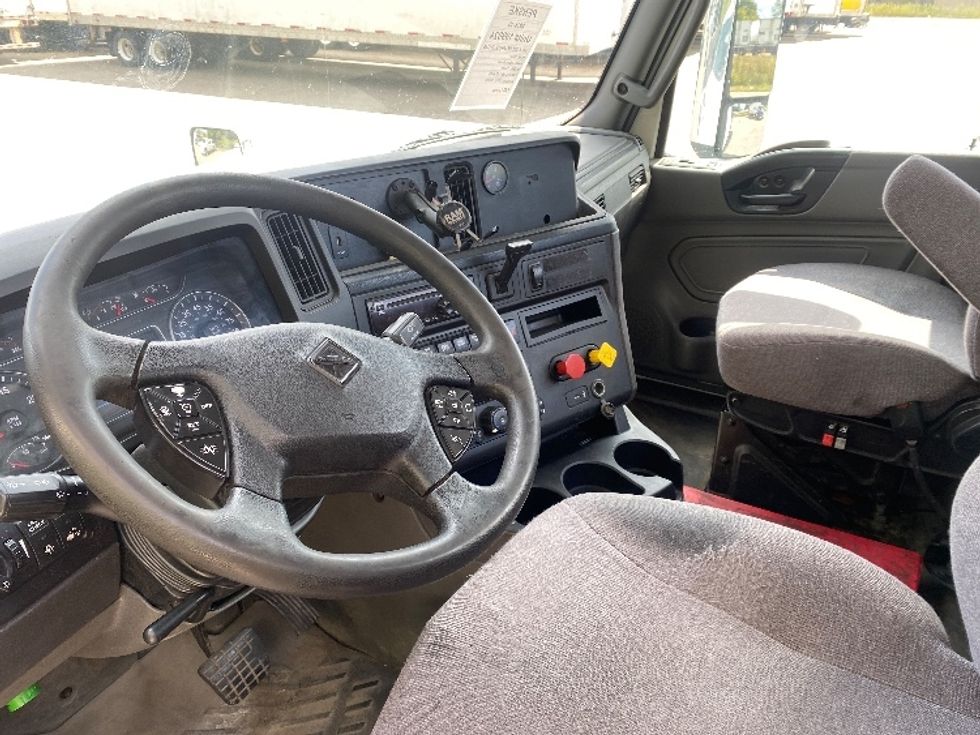 Day Cab Tractor-Heavy Duty Tractors-International-2018-LT625-Flint-MI-469,732\n\t\tmiles-$ 29,000 - Image 10