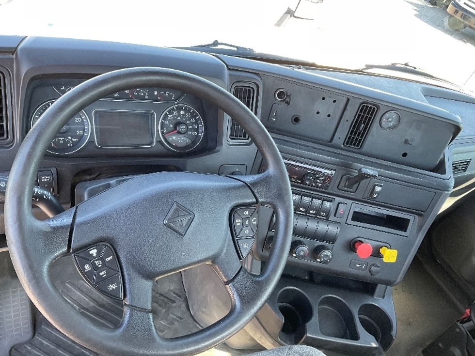 Day Cab Tractor-Heavy Duty Tractors-International-2018-LT625-Flint-MI-475,496\n\t\tmiles-$ 28,750 - Image 11