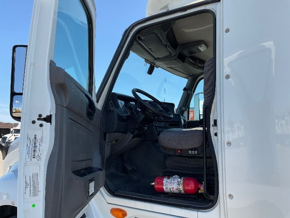 Day Cab Tractor-Heavy Duty Tractors-International-2018-LT625-Flint-MI-475,496\n\t\tmiles-$ 28,750 - Image 9
