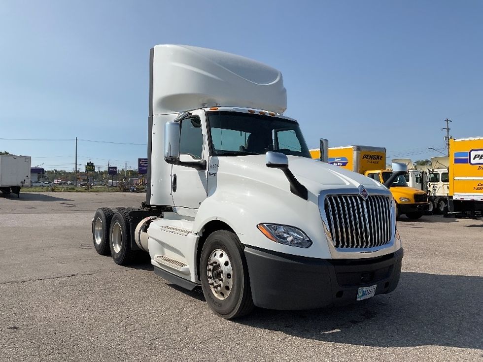 Day Cab Tractor-Heavy Duty Tractors-International-2018-LT625-Flint-MI-517,948\n\t\tmiles-$ 26,750 - Image 1