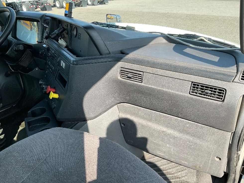 Day Cab Tractor-Heavy Duty Tractors-International-2018-LT625-Flint-MI-517,948\n\t\tmiles-$ 26,750 - Image 13
