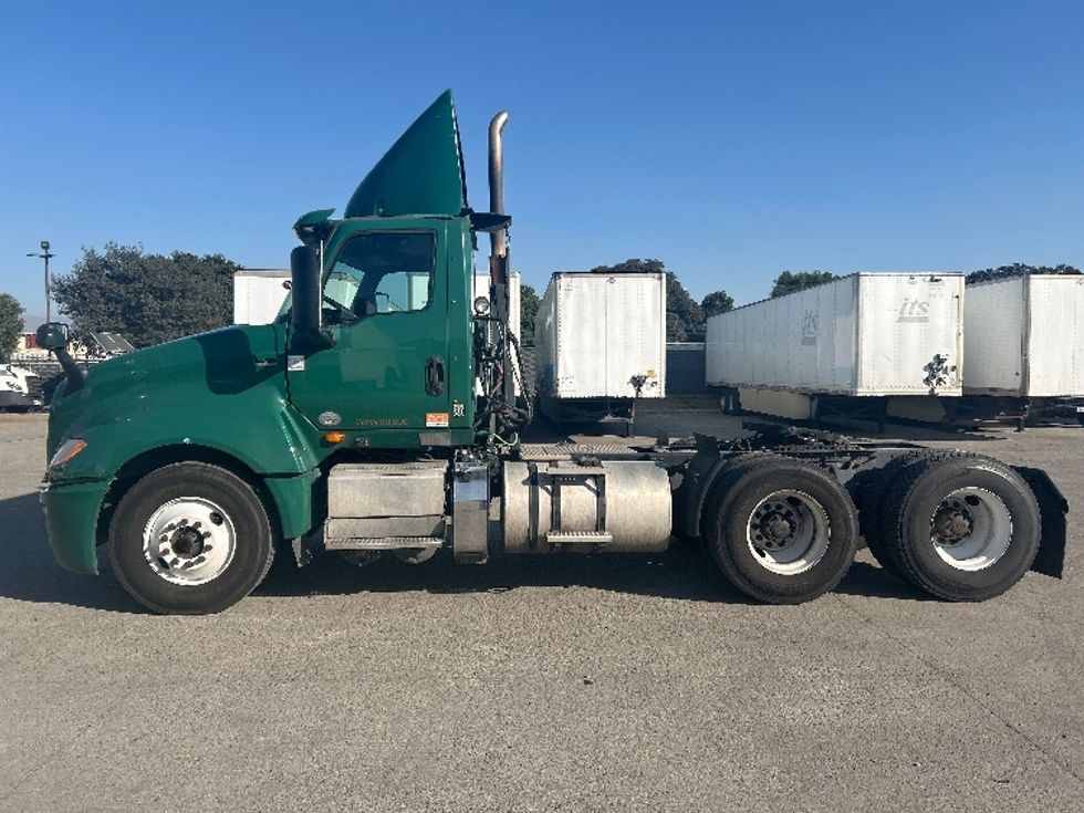 Day Cab Tractor-Heavy Duty Tractors-International-2018-LT625-Fontana-CA-263,605\n\t\tmiles-$ 31,500 - Image 4