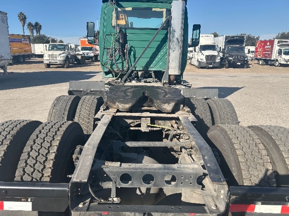 Day Cab Tractor-Heavy Duty Tractors-International-2018-LT625-Fontana-CA-263,605\n\t\tmiles-$ 31,500 - Image 6