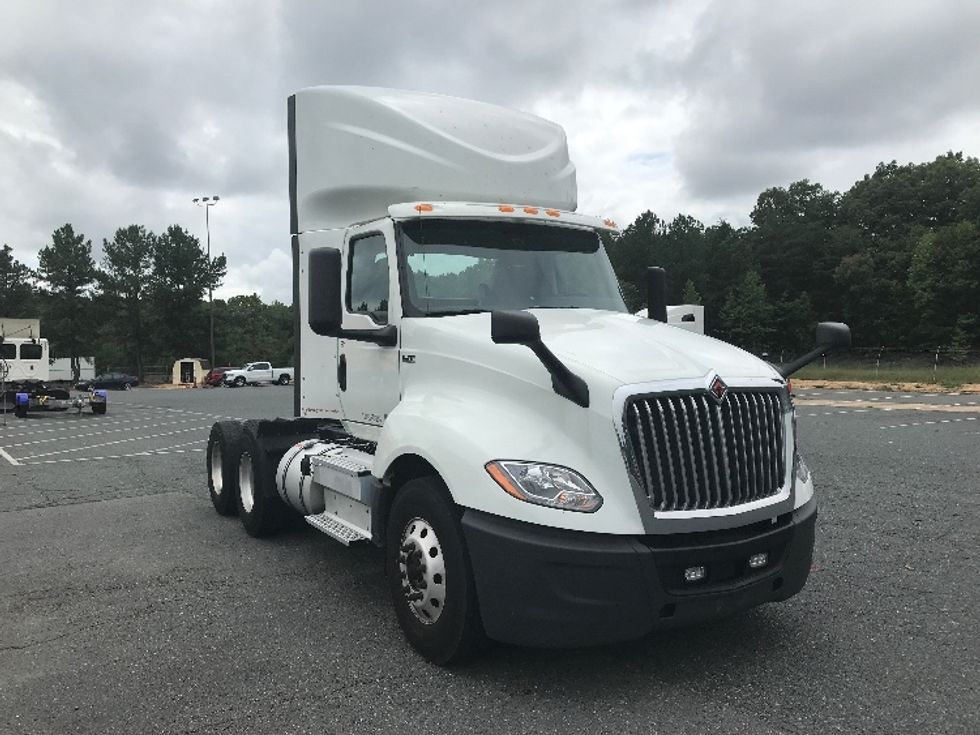 Day Cab Tractor-Heavy Duty Tractors-International-2018-LT625-Fredericksburg-VA-702,027\n\t\tmiles-$ 21,500 - Image 1