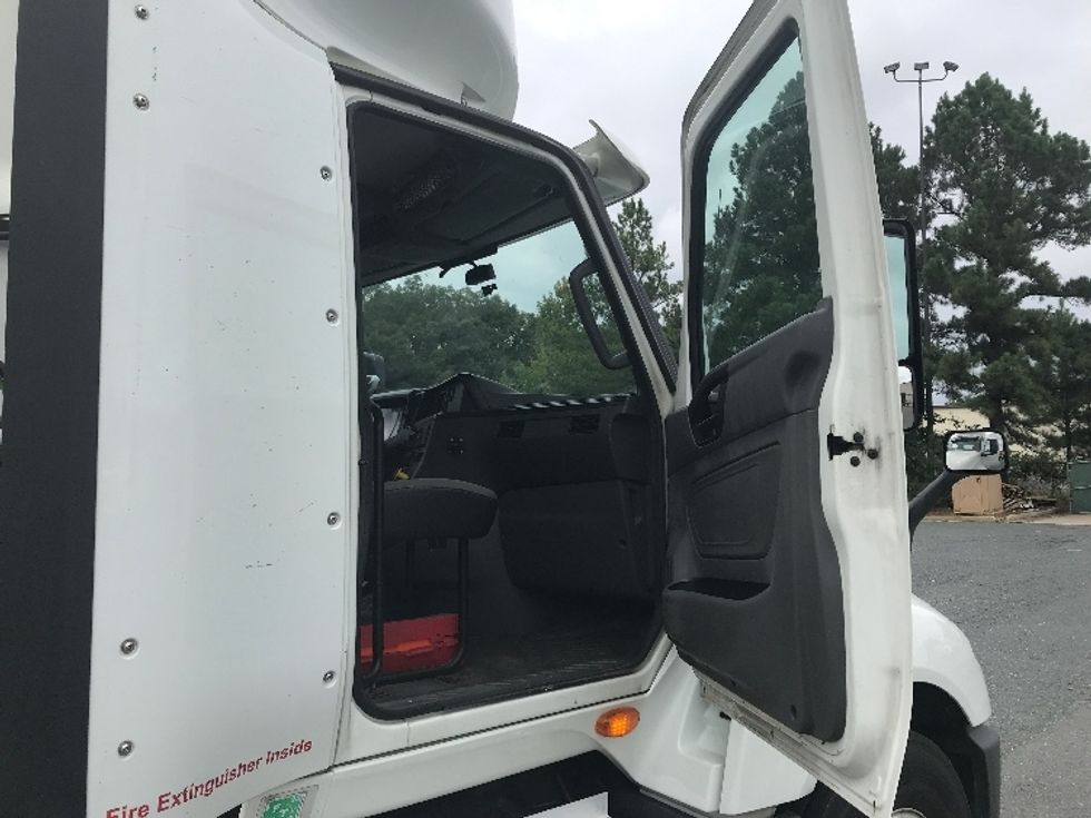 Day Cab Tractor-Heavy Duty Tractors-International-2018-LT625-Fredericksburg-VA-702,027\n\t\tmiles-$ 21,500 - Image 12