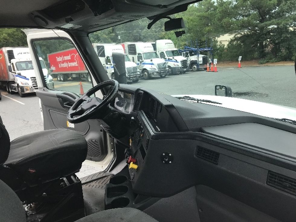 Day Cab Tractor-Heavy Duty Tractors-International-2018-LT625-Fredericksburg-VA-702,027\n\t\tmiles-$ 21,500 - Image 14