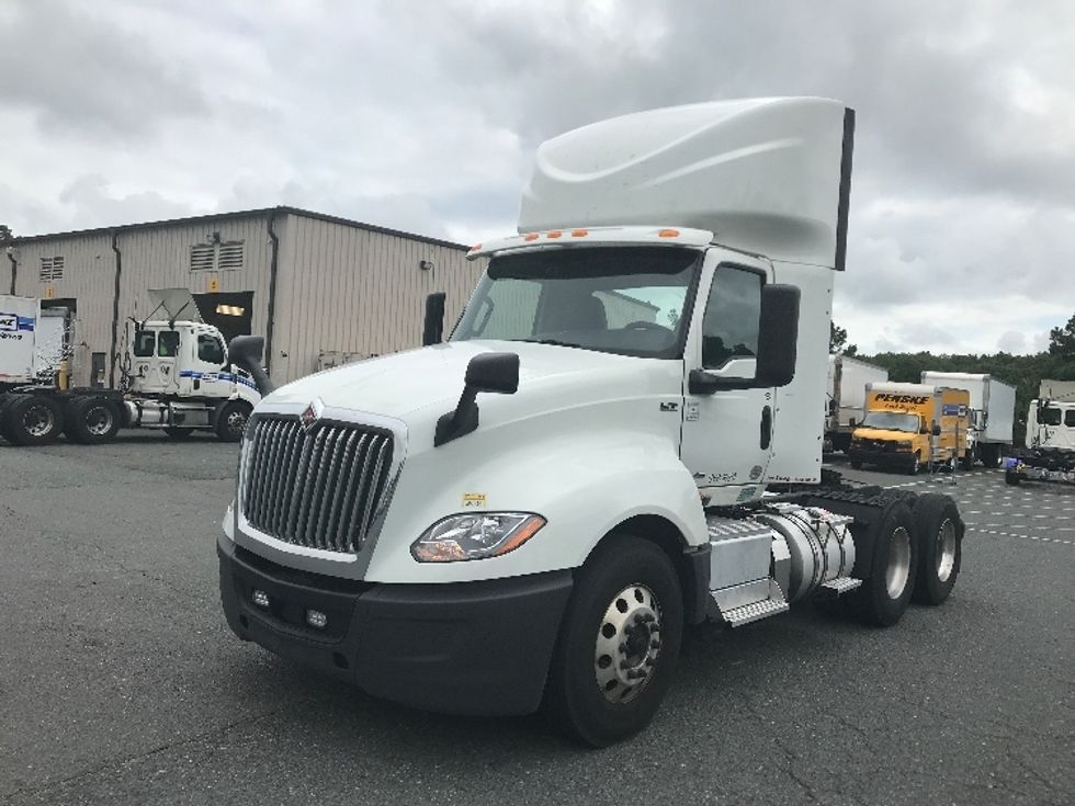 Day Cab Tractor-Heavy Duty Tractors-International-2018-LT625-Fredericksburg-VA-702,027\n\t\tmiles-$ 21,500 - Image 3