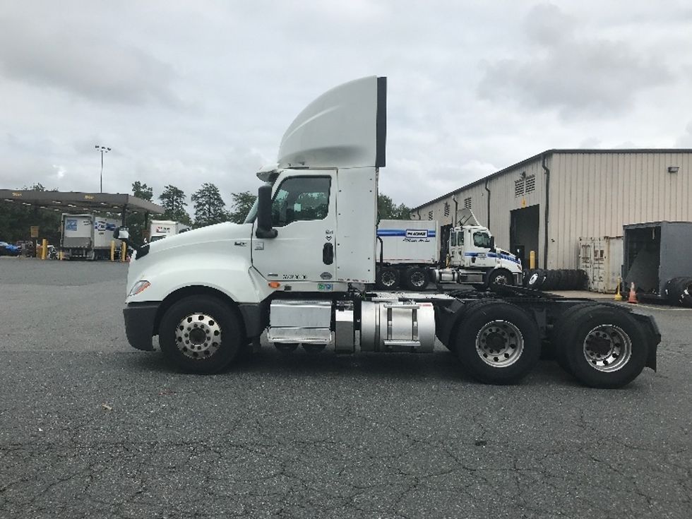 Day Cab Tractor-Heavy Duty Tractors-International-2018-LT625-Fredericksburg-VA-702,027\n\t\tmiles-$ 21,500 - Image 4