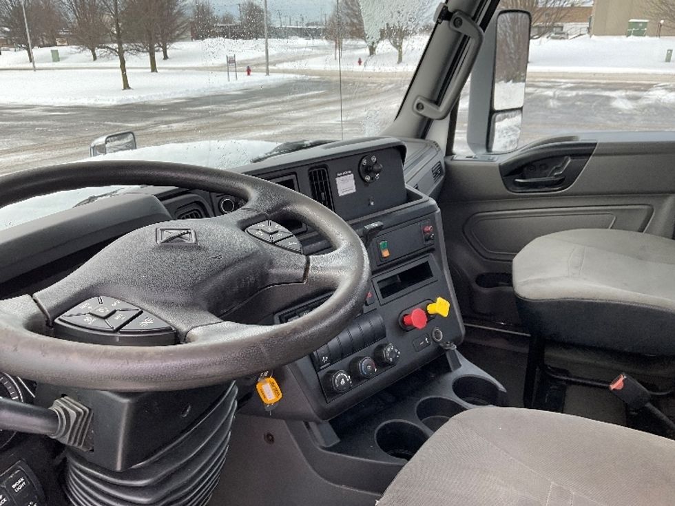Day Cab Tractor-Heavy Duty Tractors-International-2018-LT625-Fredonia-NY-229,394\n\t\tmiles-$ 25,250 - Image 10