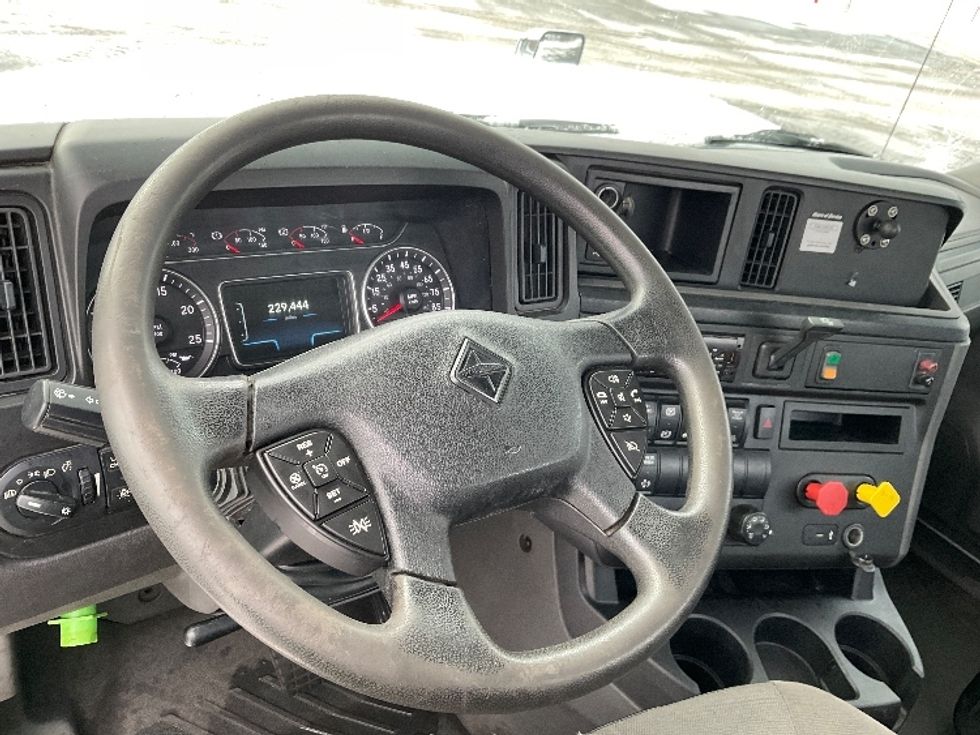 Day Cab Tractor-Heavy Duty Tractors-International-2018-LT625-Fredonia-NY-229,394\n\t\tmiles-$ 25,250 - Image 11