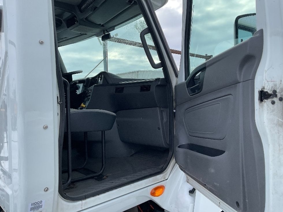 Day Cab Tractor-Heavy Duty Tractors-International-2018-LT625-Fredonia-NY-229,394\n\t\tmiles-$ 25,250 - Image 12