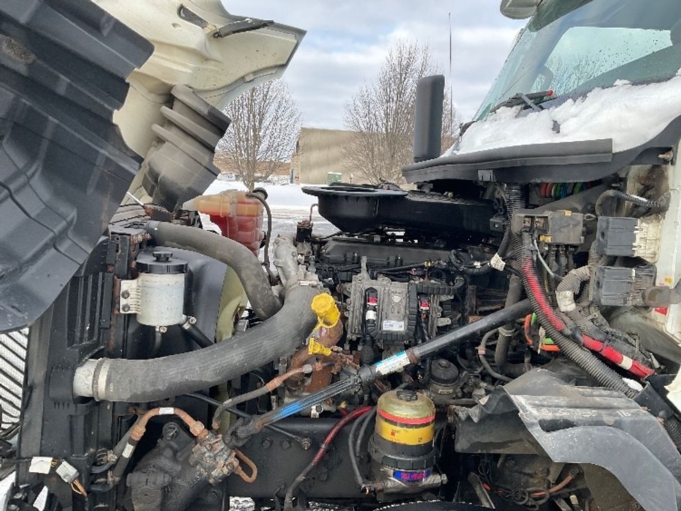 Day Cab Tractor-Heavy Duty Tractors-International-2018-LT625-Fredonia-NY-229,394\n\t\tmiles-$ 25,250 - Image 16