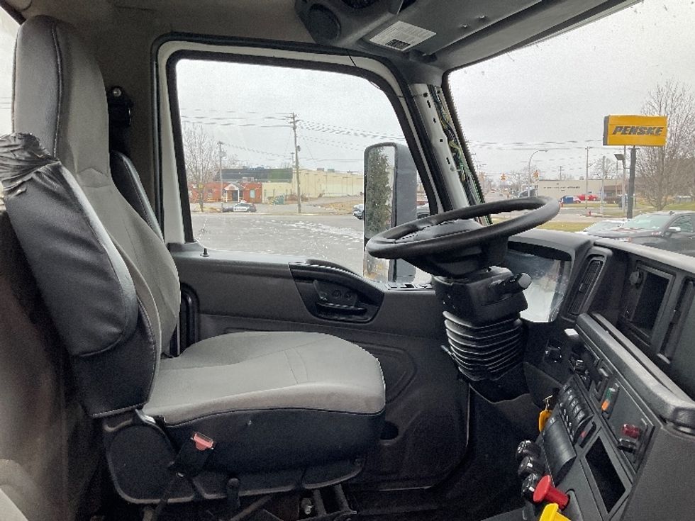 Day Cab Tractor-Heavy Duty Tractors-International-2018-LT625-Fredonia-NY-395,455\n\t\tmiles-$ 24,250 - Image 14