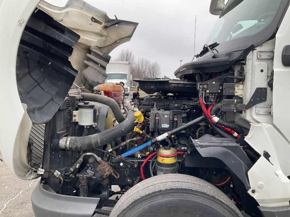 Day Cab Tractor-Heavy Duty Tractors-International-2018-LT625-Fredonia-NY-395,455\n\t\tmiles-$ 24,250 - Image 16