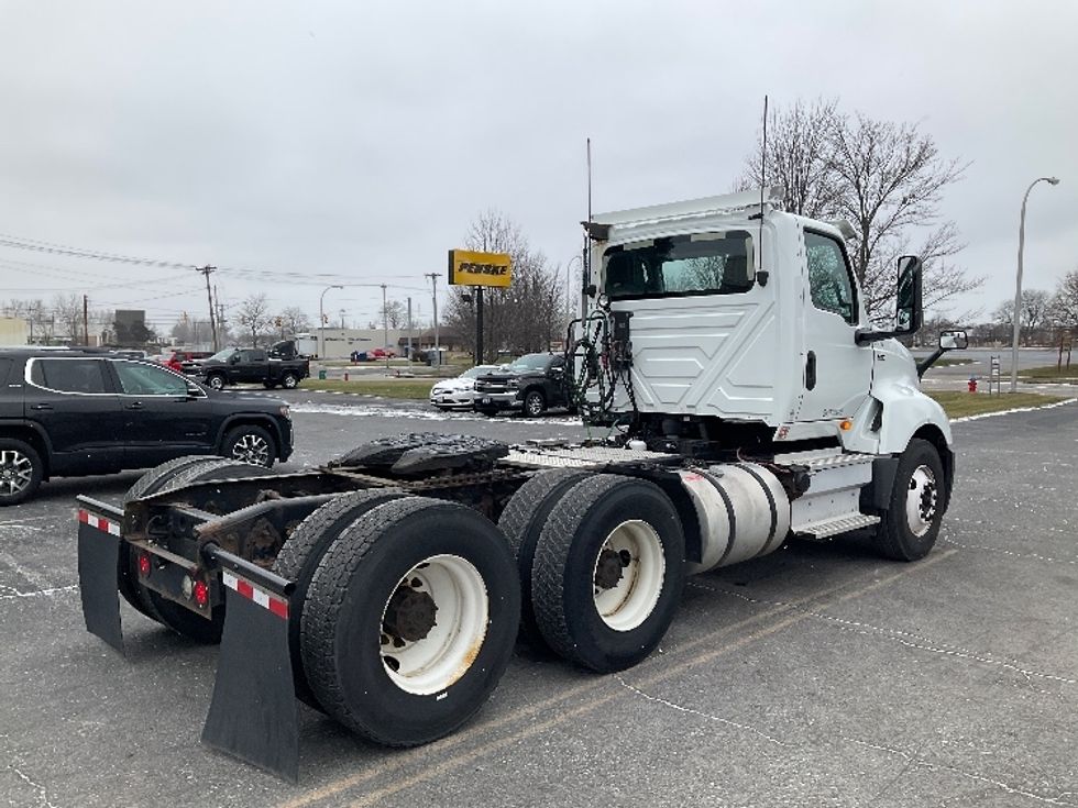 Day Cab Tractor-Heavy Duty Tractors-International-2018-LT625-Fredonia-NY-395,455\n\t\tmiles-$ 24,250 - Image 7