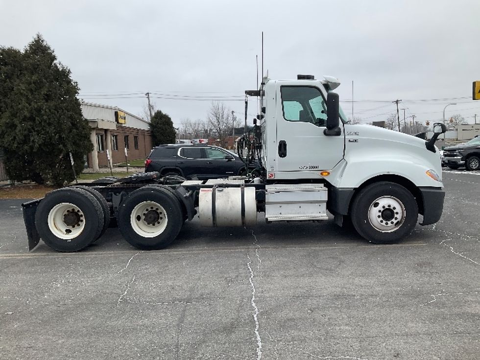Day Cab Tractor-Heavy Duty Tractors-International-2018-LT625-Fredonia-NY-395,455\n\t\tmiles-$ 24,250 - Image 8