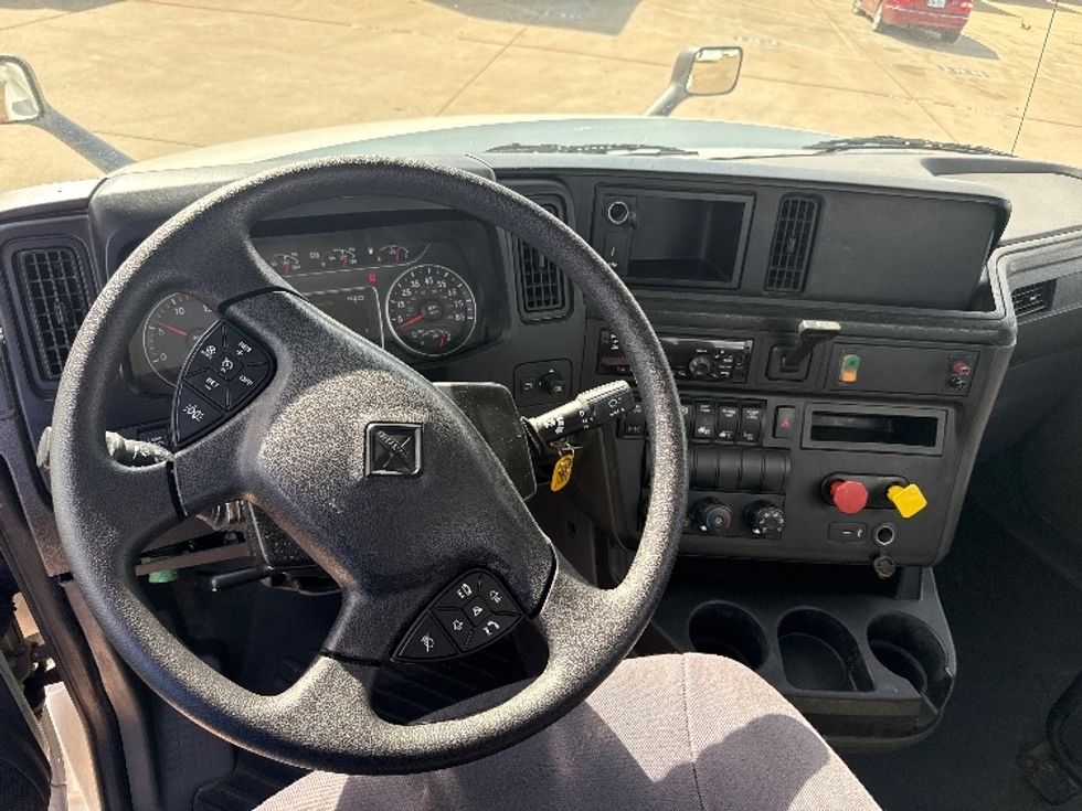 Day Cab Tractor-Heavy Duty Tractors-International-2018-LT625-Grand Prairie-TX-267,031\n\t\tmiles-$ 25,000 - Image 11