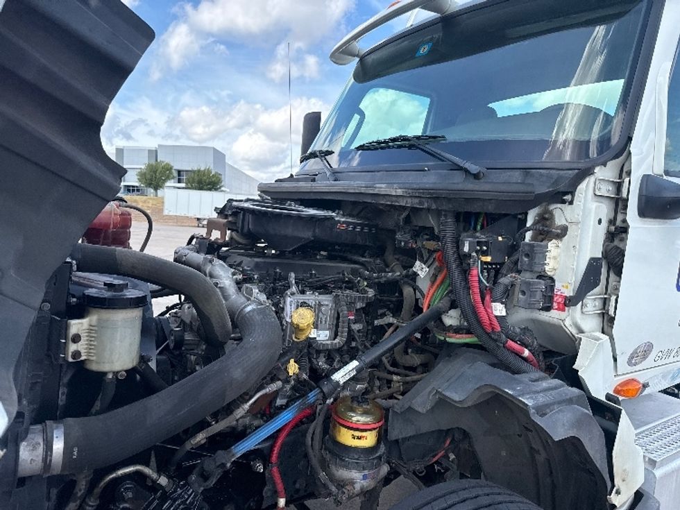 Day Cab Tractor-Heavy Duty Tractors-International-2018-LT625-Grand Prairie-TX-267,031\n\t\tmiles-$ 25,000 - Image 16