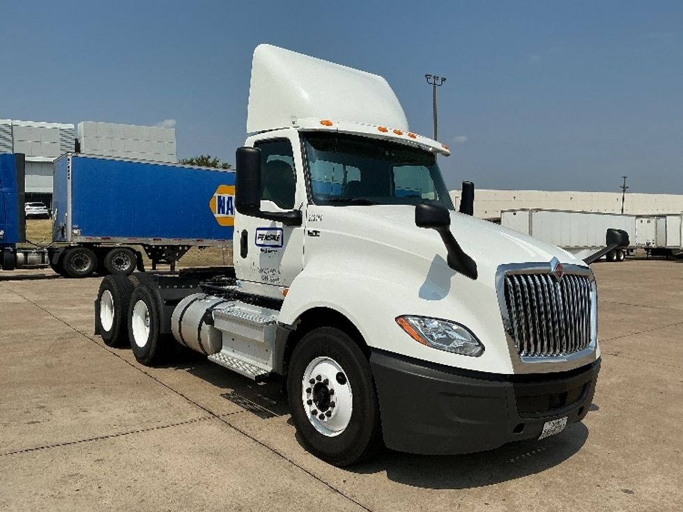 Day Cab Tractor-Heavy Duty Tractors-International-2018-LT625-Grand Prairie-TX-322,774\n\t\tmiles-$ 27,500 - Image 1