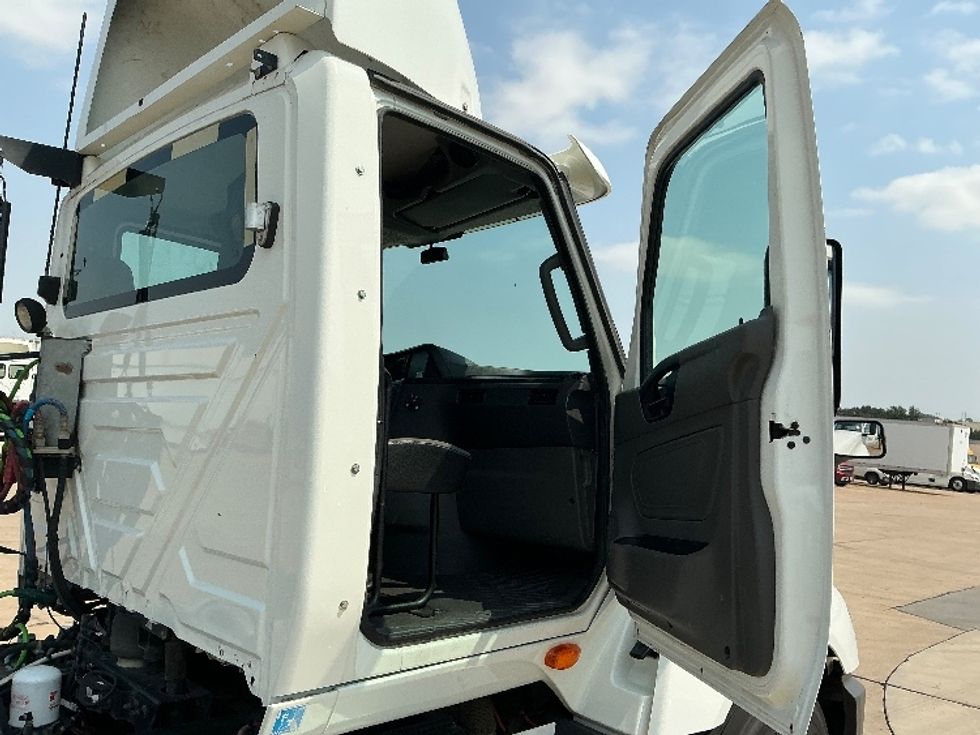 Day Cab Tractor-Heavy Duty Tractors-International-2018-LT625-Grand Prairie-TX-322,774\n\t\tmiles-$ 27,500 - Image 12