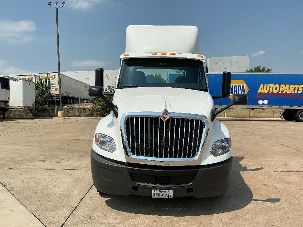Day Cab Tractor-Heavy Duty Tractors-International-2018-LT625-Grand Prairie-TX-322,774\n\t\tmiles-$ 27,500 - Image 2