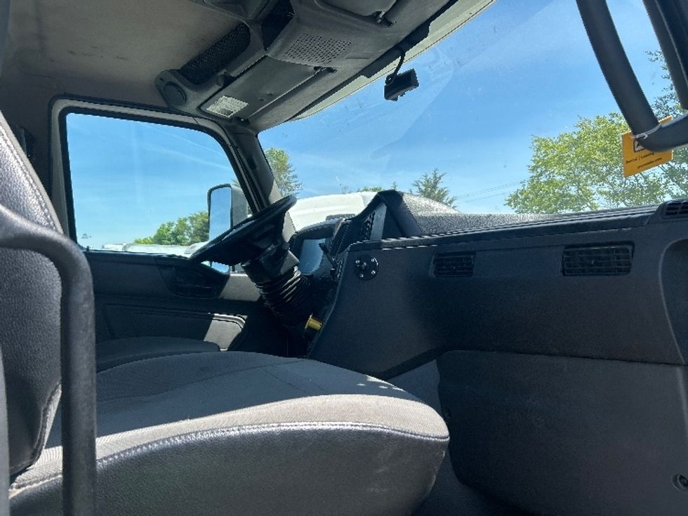 Day Cab Tractor-Heavy Duty Tractors-International-2018-LT625-Greensboro-NC-499,274\n\t\tmiles-$ 9,500 - Image 12