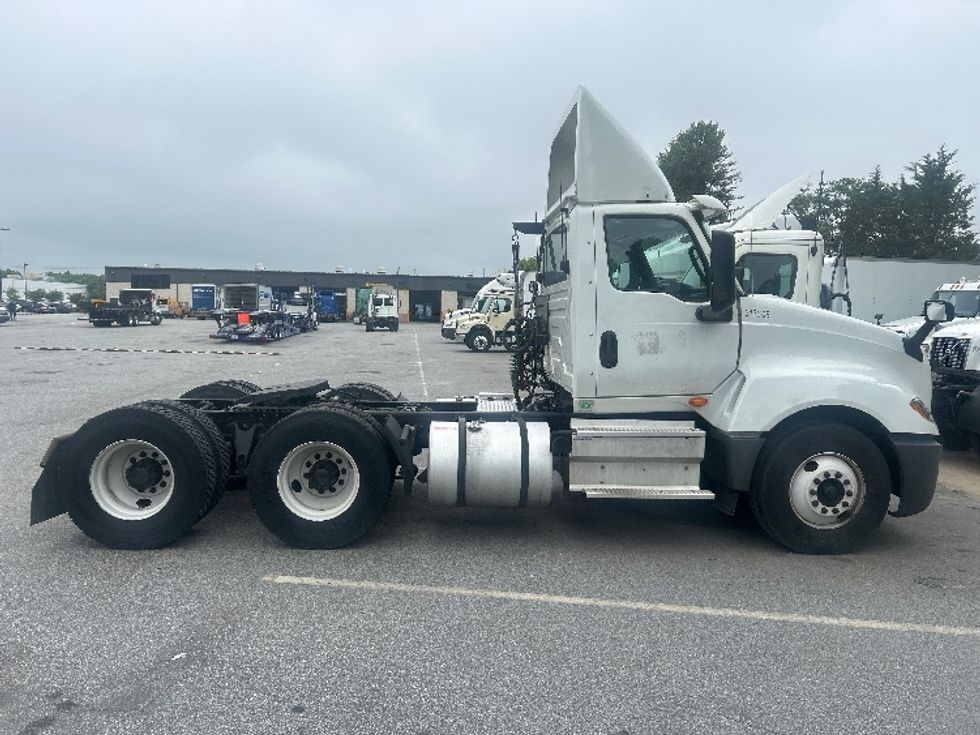 Day Cab Tractor-Heavy Duty Tractors-International-2018-LT625-Greensboro-NC-499,274\n\t\tmiles-$ 9,500 - Image 8
