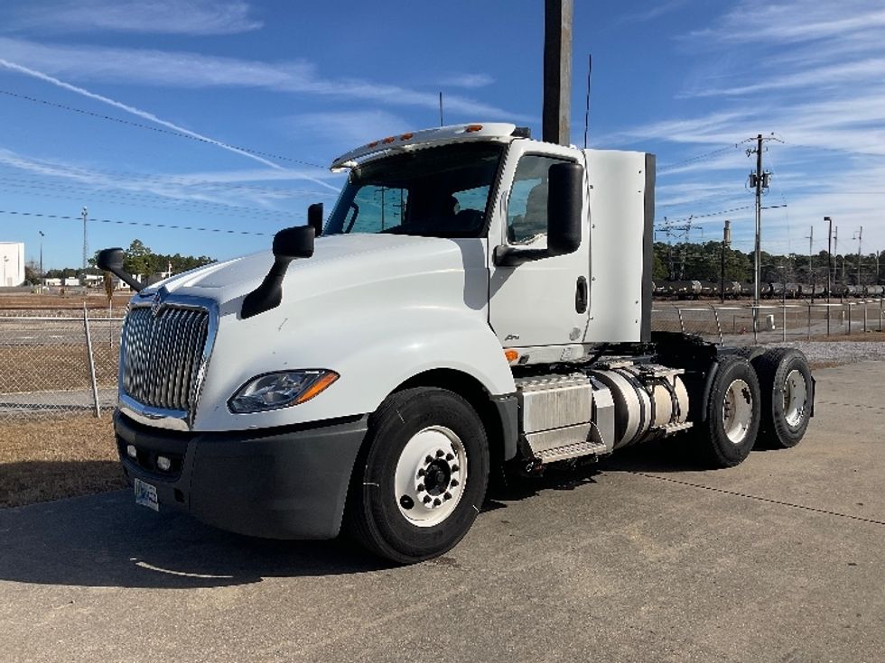 Day Cab Tractor-Heavy Duty Tractors-International-2018-LT625-Gulfport-MS-387,951\n\t\tmiles-$ 28,250 - Image 3