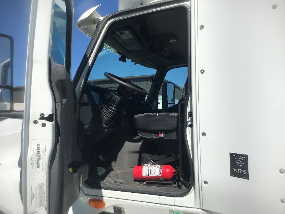 Day Cab Tractor-Heavy Duty Tractors-International-2018-LT625-Harrisburg-PA-425,776\n\t\tmiles-$ 24,250 - Image 9