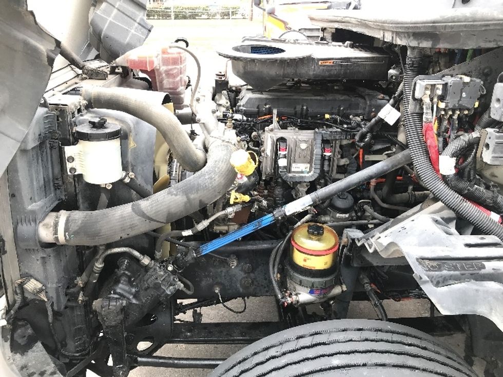 Day Cab Tractor-Heavy Duty Tractors-International-2018-LT625-Houston-TX-325,845\n\t\tmiles-$ 30,750 - Image 16