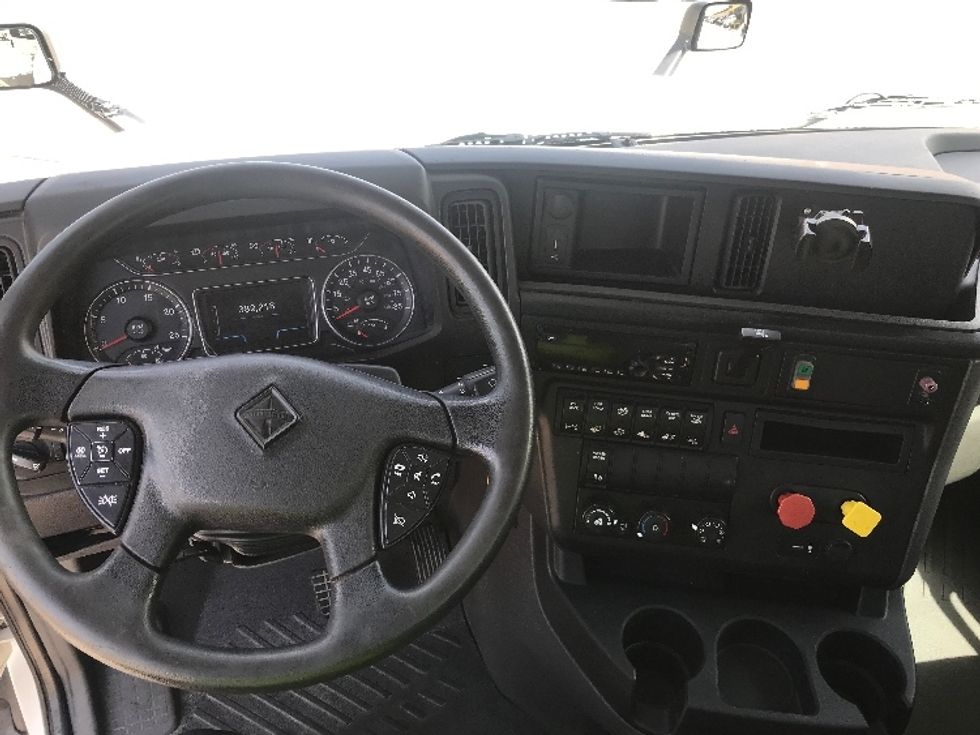 Day Cab Tractor-Heavy Duty Tractors-International-2018-LT625-Houston-TX-382,219\n\t\tmiles-$ 25,750 - Image 11