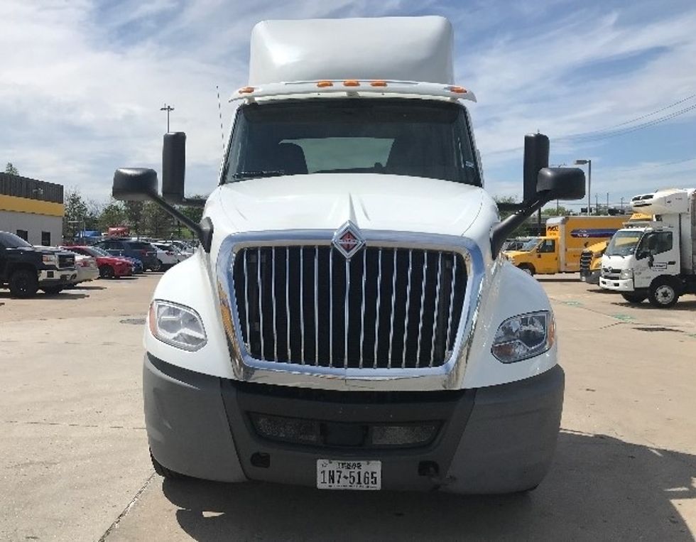 Day Cab Tractor-Heavy Duty Tractors-International-2018-LT625-Houston-TX-382,219\n\t\tmiles-$ 25,750 - Image 2